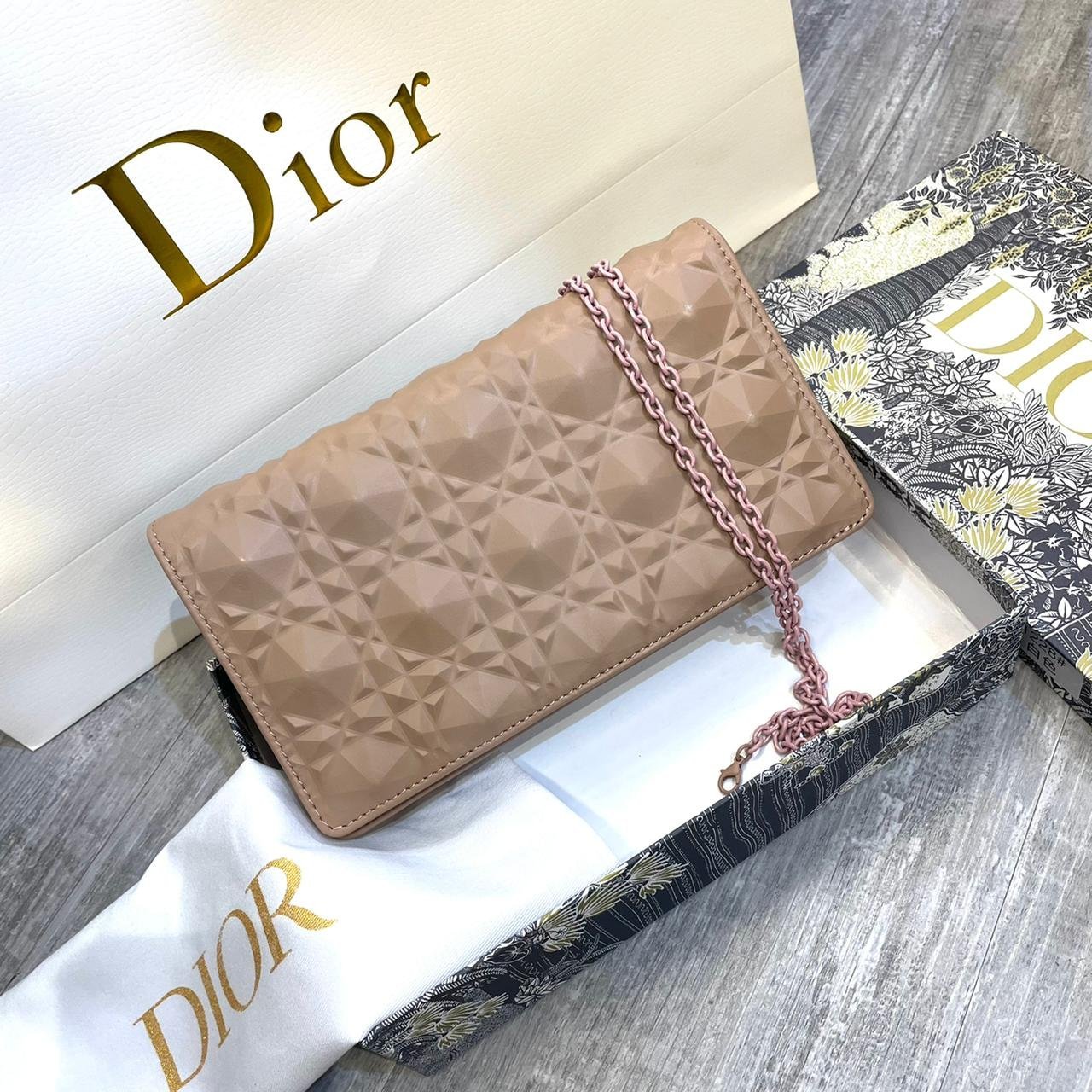 IMG-20230312-WA0094.jpg AVAILABLE#Bags#234 - Image 1