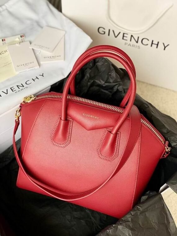 Givenchy Master#3 - Image 1