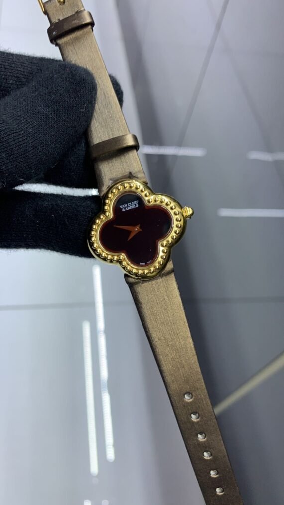 Van Cleef Watch#11 - Image 1