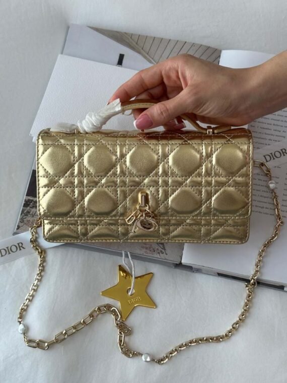 Dior Master #596 - Image 1